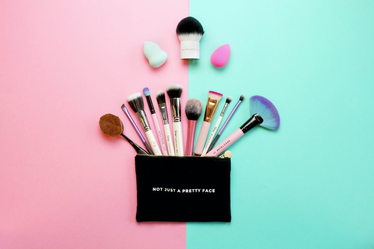 beginners-guide-makeup-brushes-latest-in-beauty